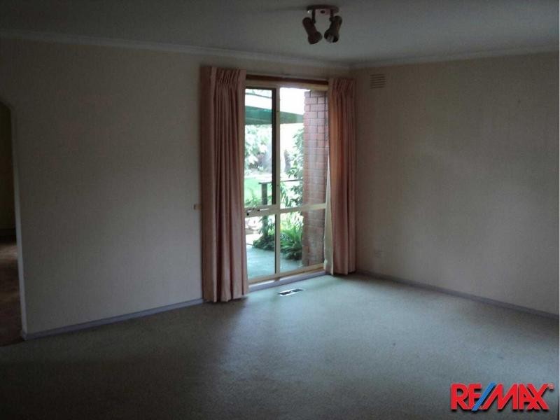 17 Garnet Court, Hampton Park VIC 3976