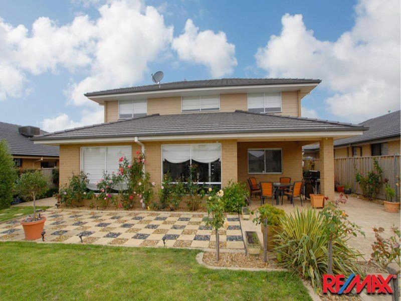 5 Cunningham Crescent, Sandhurst VIC 3977