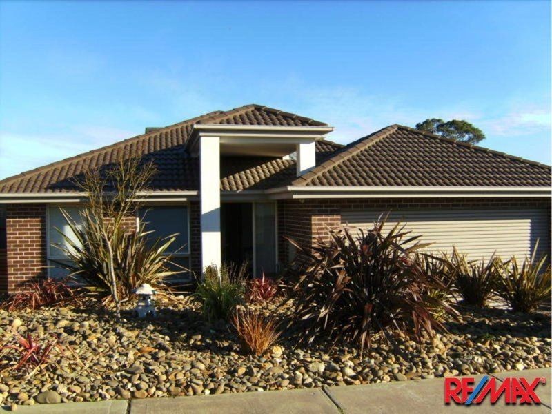 53 Clifton Park Drive, Carrum Downs VIC 3201