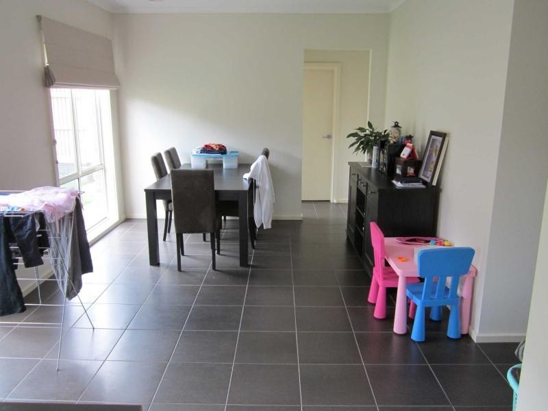 32 Kirren Close, Cranbourne VIC 3977