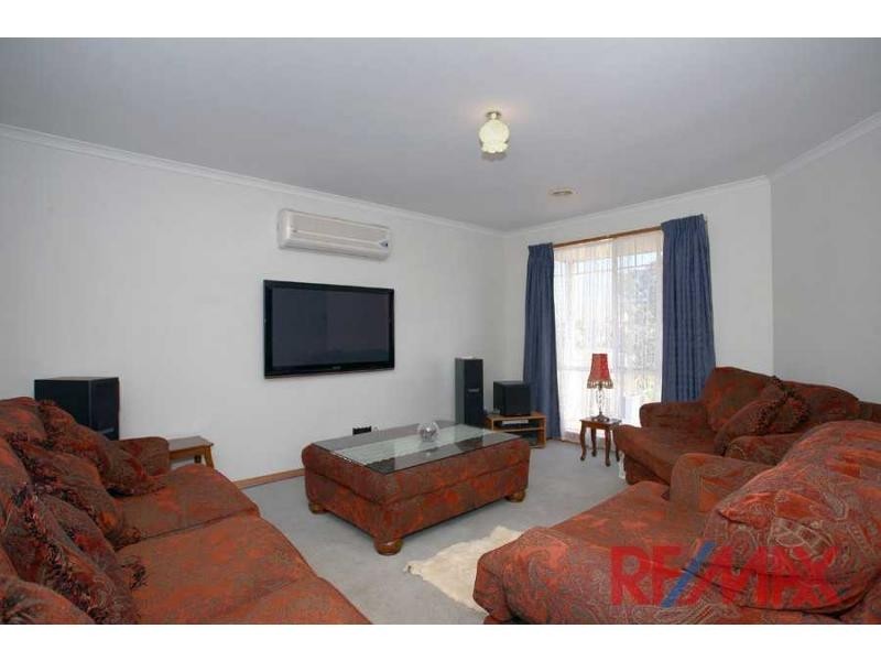 26 Fairhaven Boulevard, Cranbourne VIC 3977