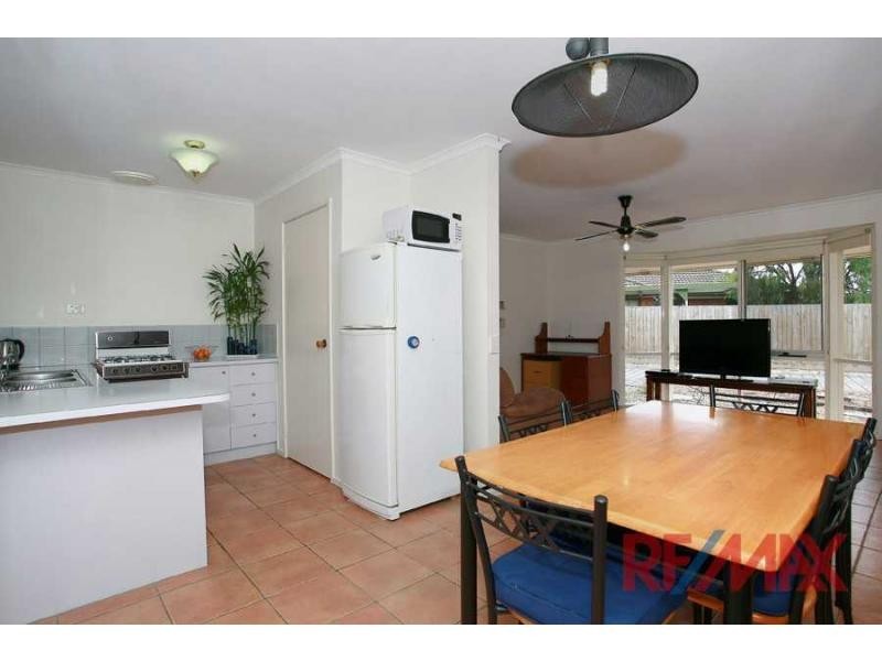 40 Gipps Crescent, Cranbourne VIC 3977