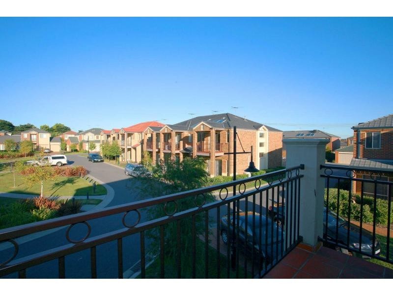 50 Kirren Close, Cranbourne VIC 3977