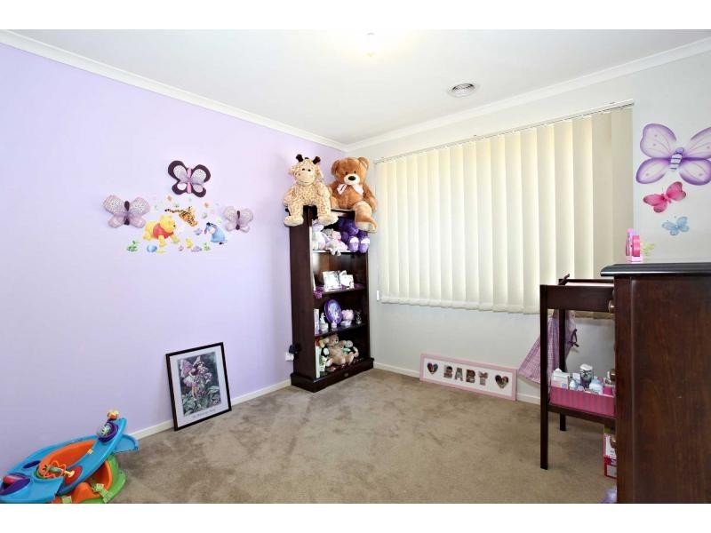 67 Golden Grove Drive, Narre Warren South VIC 3805