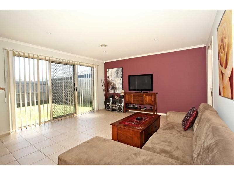 67 Golden Grove Drive, Narre Warren South VIC 3805