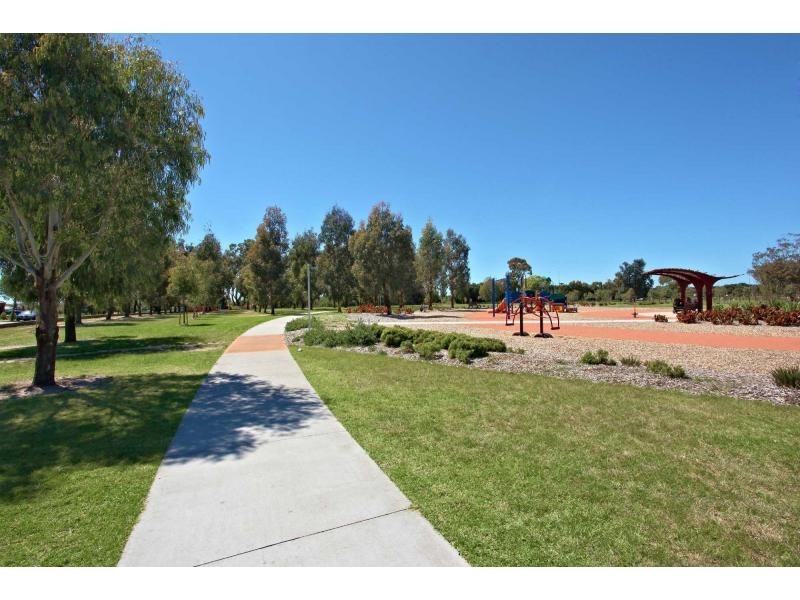 67 Golden Grove Drive, Narre Warren South VIC 3805