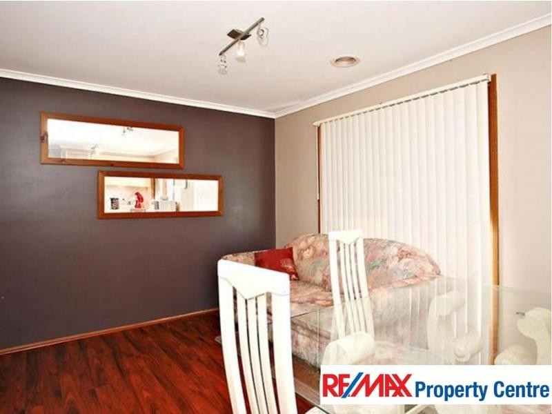 5 Ayres Close, Cranbourne VIC 3977