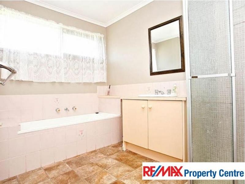 5 Ayres Close, Cranbourne VIC 3977