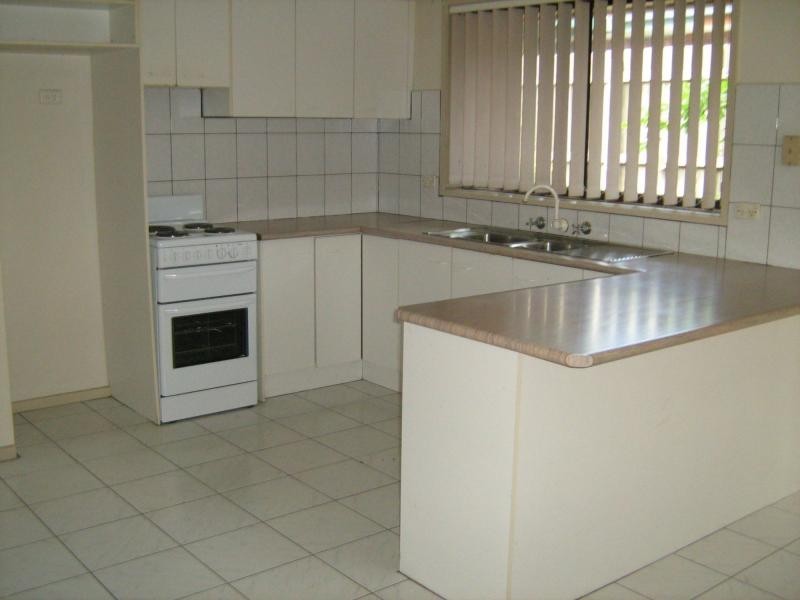 77 Camms Road, Cranbourne VIC 3977