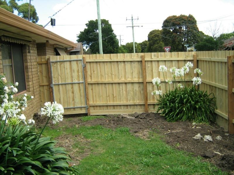 77 Camms Road, Cranbourne VIC 3977