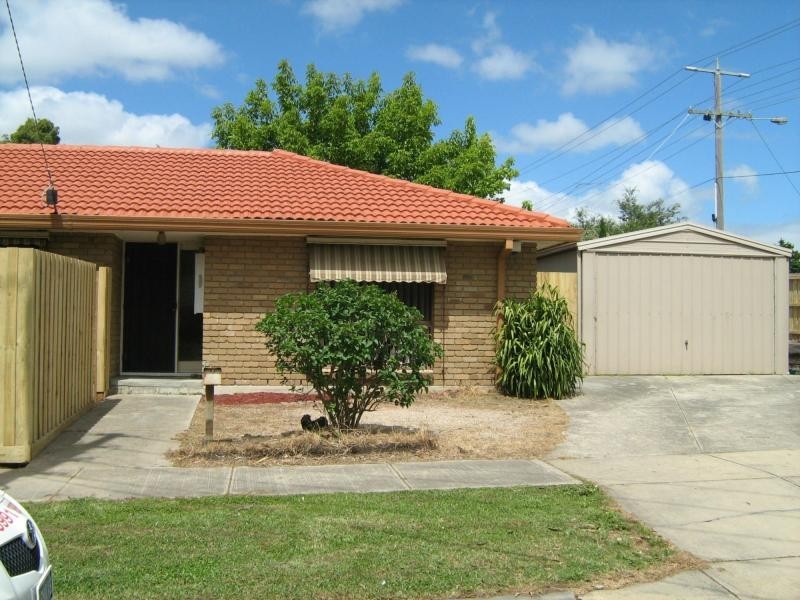 77 Camms Road, Cranbourne VIC 3977