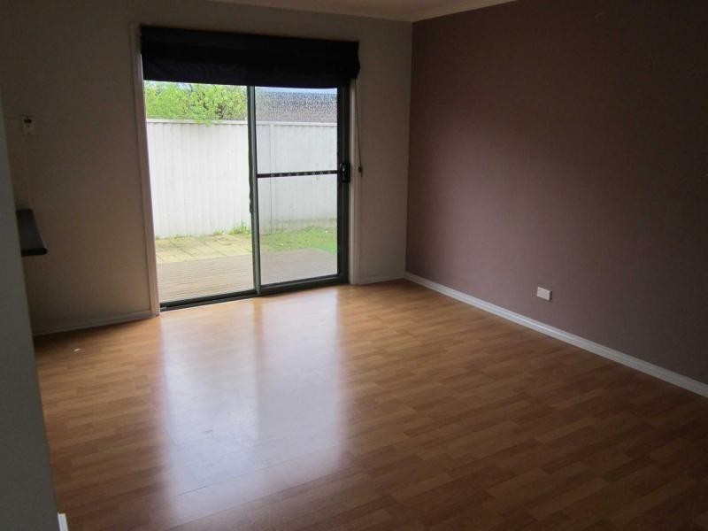 16 Fetlock Lane, Cranbourne East VIC 3977