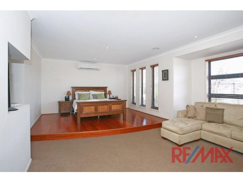 14 Alpine Heath Way, Lyndhurst VIC 3975