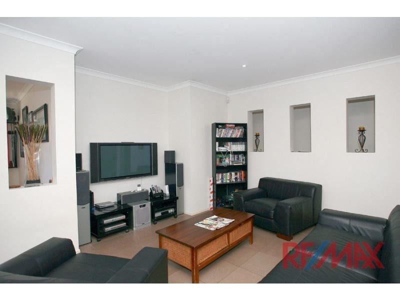 14 Alpine Heath Way, Lyndhurst VIC 3975