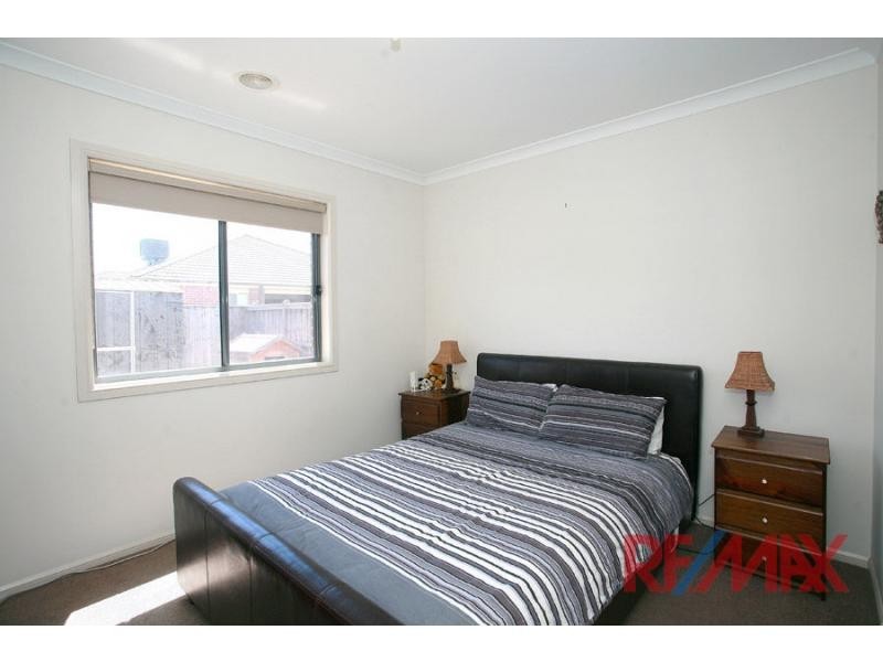 14 Alpine Heath Way, Lyndhurst VIC 3975