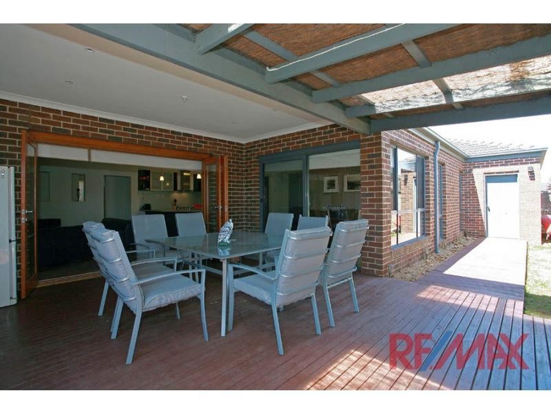 14 Alpine Heath Way, Lyndhurst VIC 3975