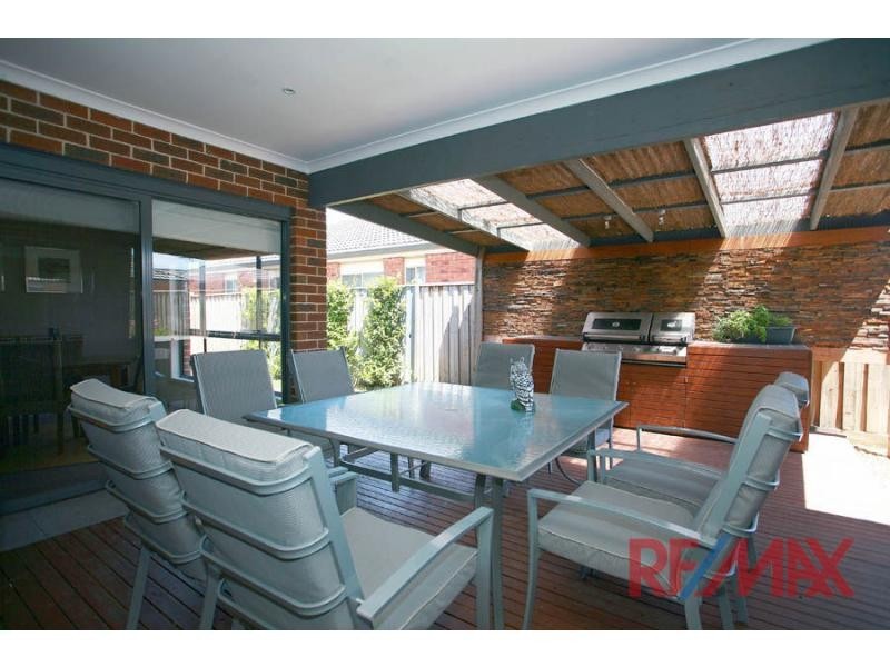 14 Alpine Heath Way, Lyndhurst VIC 3975