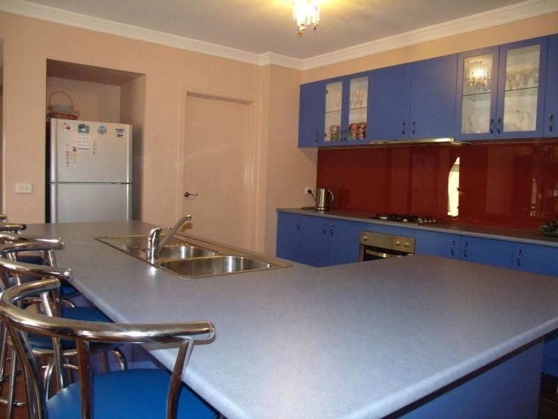 32 Springhill Drive, Cranbourne VIC 3977