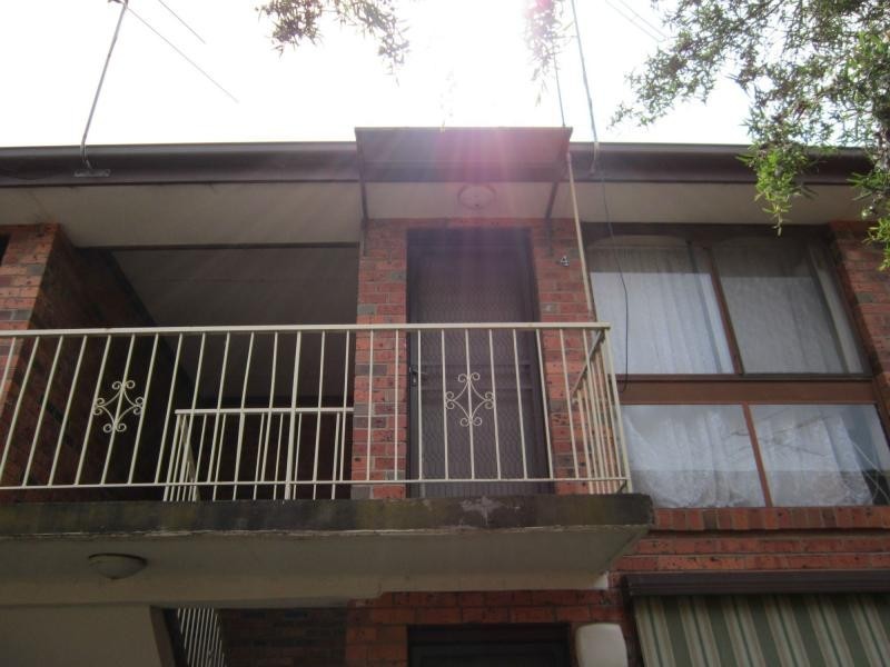 4/15 Close Avenue, Dandenong VIC 3175