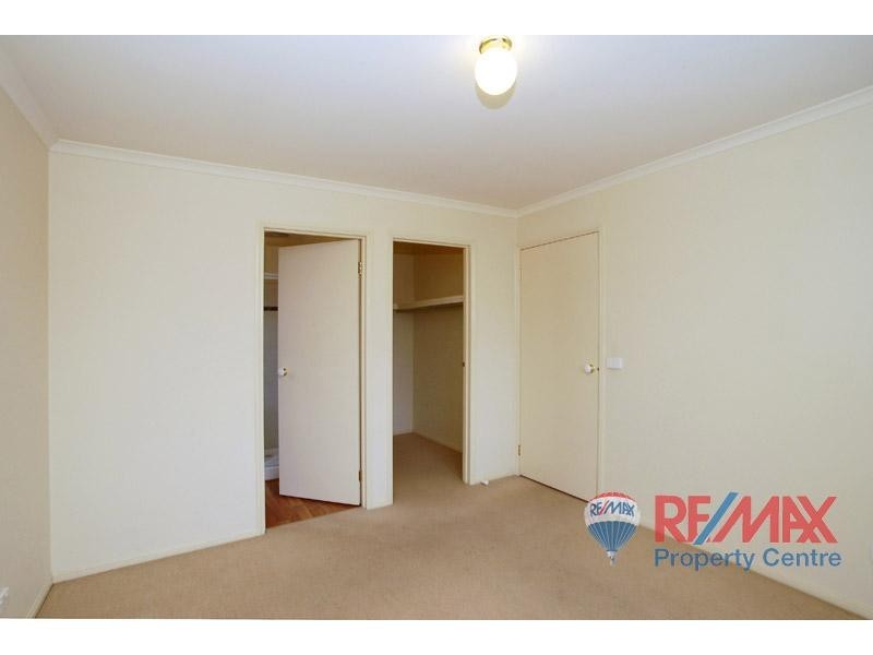 4 Meaby Drive, Pakenham VIC 3810