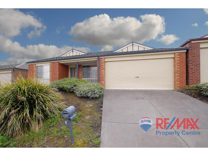4 Meaby Drive, Pakenham VIC 3810