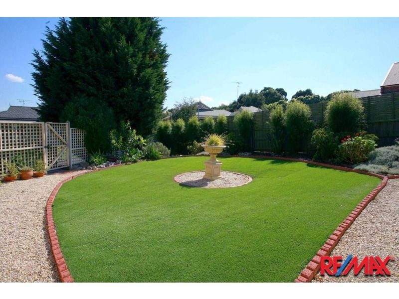 8 Nevada Court, Berwick VIC 3806