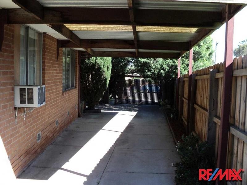 18 Mark Court, Hampton Park VIC 3976