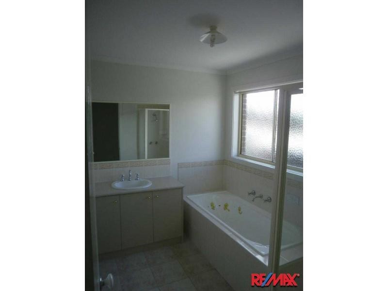 16 Blake Street, Berwick VIC 3806