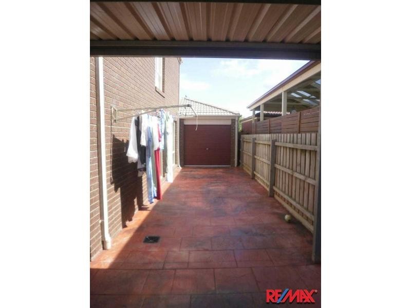 16 Blake Street, Berwick VIC 3806