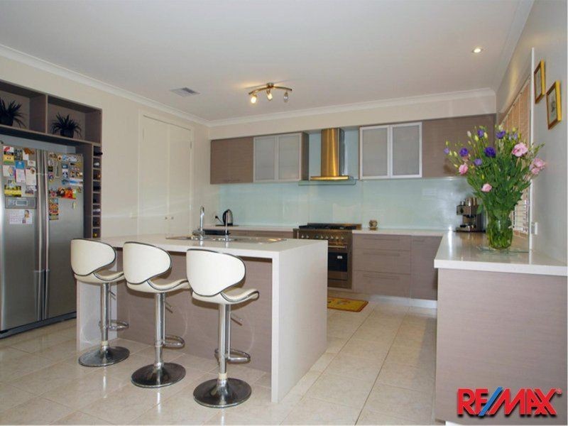 5 Cunningham Crescent, Sandhurst VIC 3977