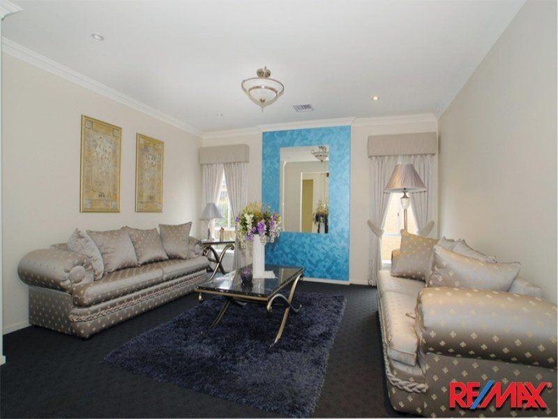 5 Cunningham Crescent, Sandhurst VIC 3977