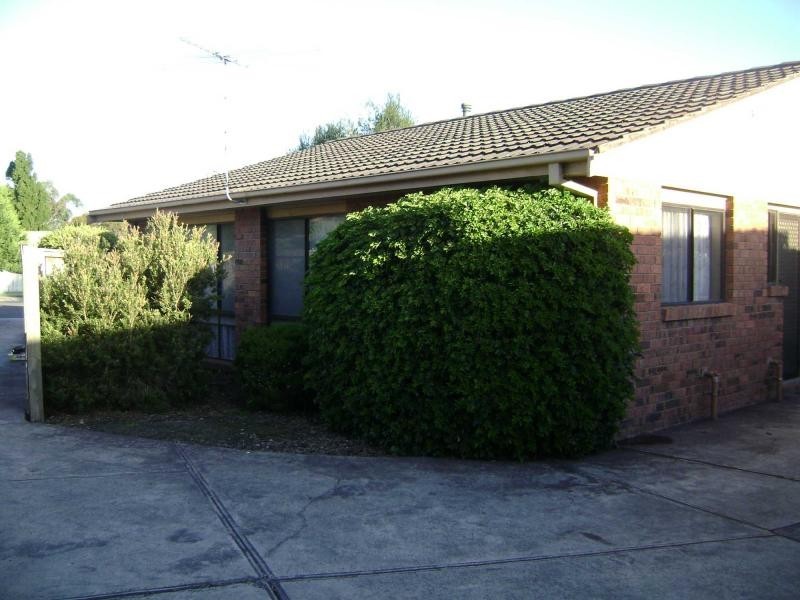 Unit 1/11 Bluegum Court, Narre Warren VIC 3805