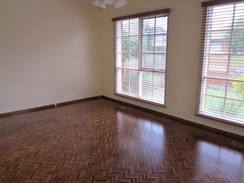 4 Corr Street, Hughesdale VIC 3166