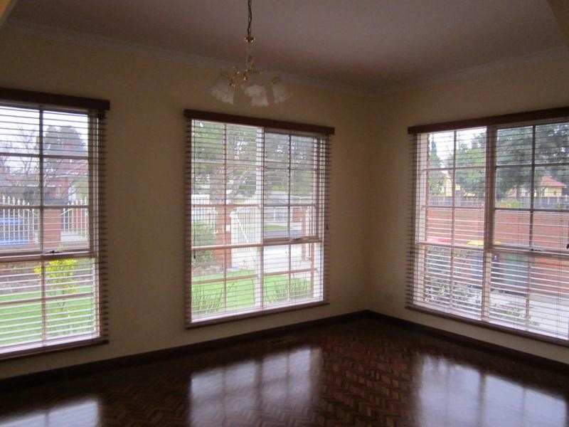 4 Corr Street, Hughesdale VIC 3166