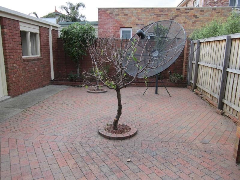 4 Corr Street, Hughesdale VIC 3166