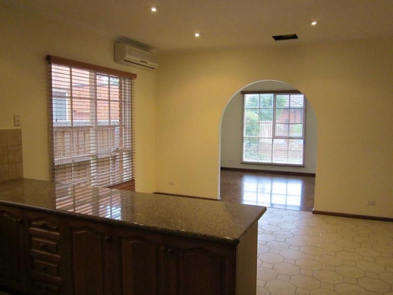 4 Corr Street, Hughesdale VIC 3166