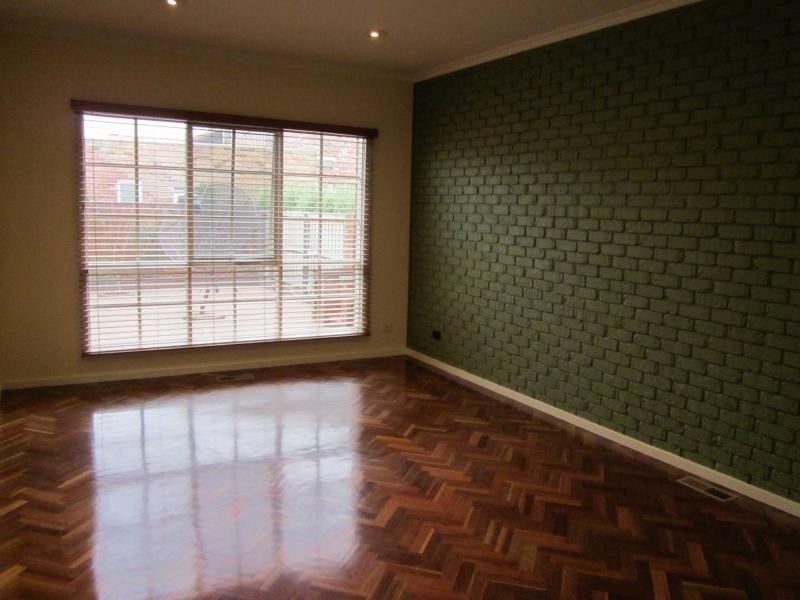 4 Corr Street, Hughesdale VIC 3166