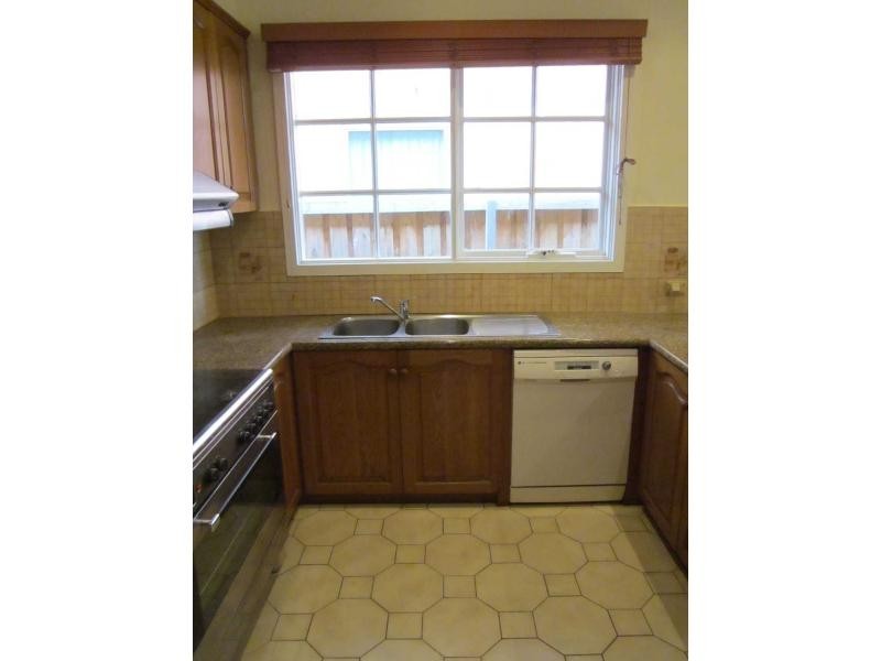 4 Corr Street, Hughesdale VIC 3166