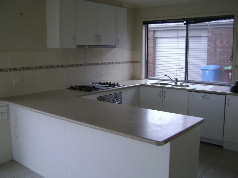 29 Greenaway Terrace, Cranbourne East VIC 3977