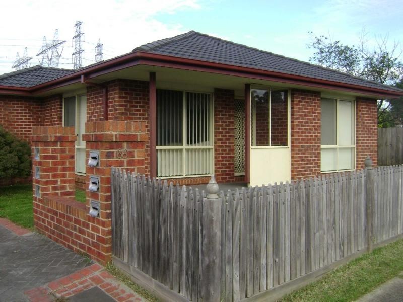 1/64-66 Laura Drive, Hampton Park VIC 3976