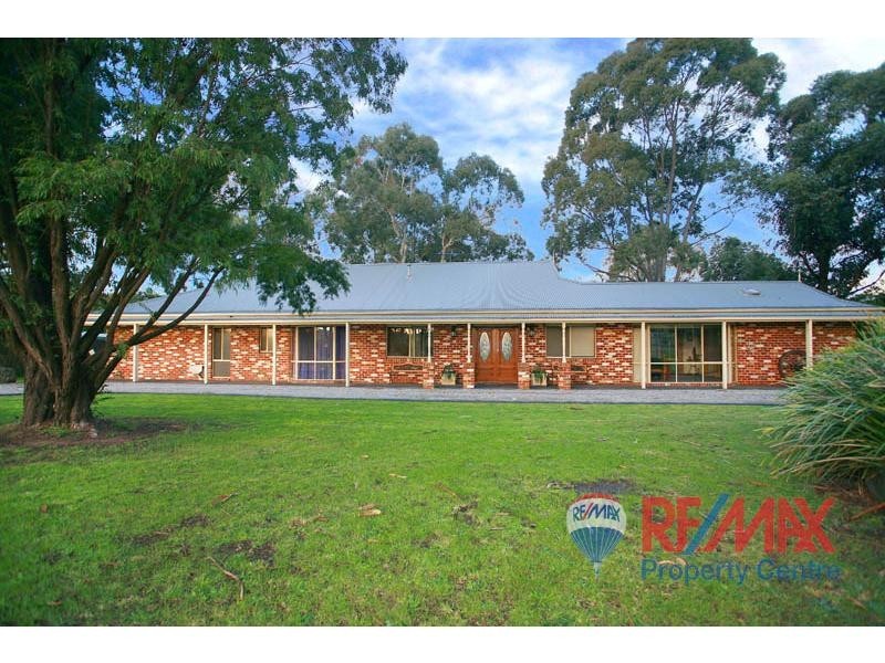 38 Mayfield Road, Cranbourne East VIC 3977