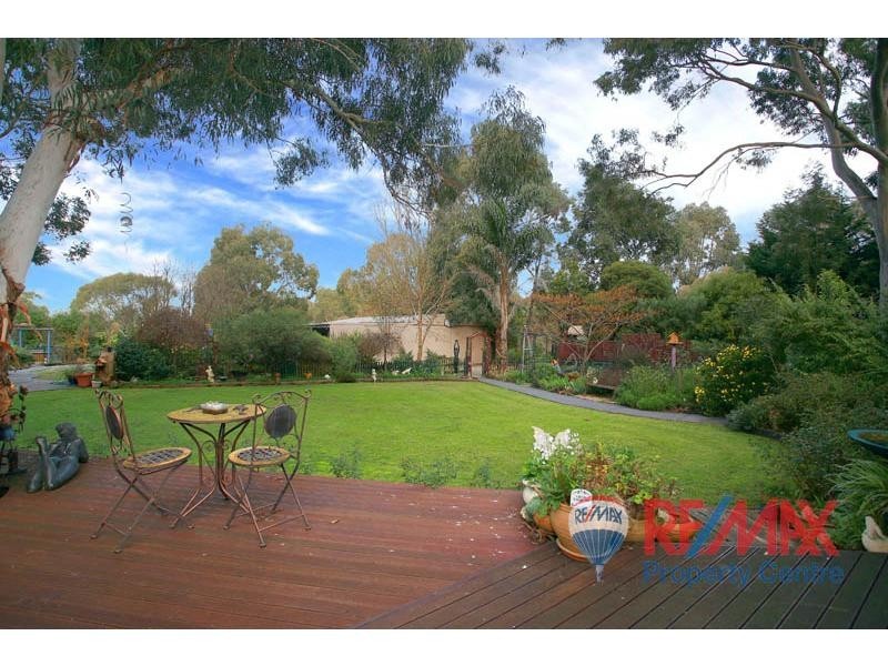 38 Mayfield Road, Cranbourne East VIC 3977