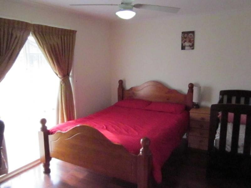 16 Charlotte Place, Cranbourne West VIC 3977