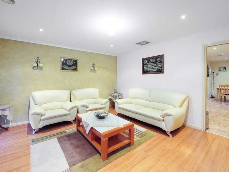 13 Harvey Court, Hampton Park VIC 3976
