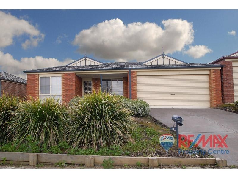 4 Meaby Drive, Pakenham VIC 3810