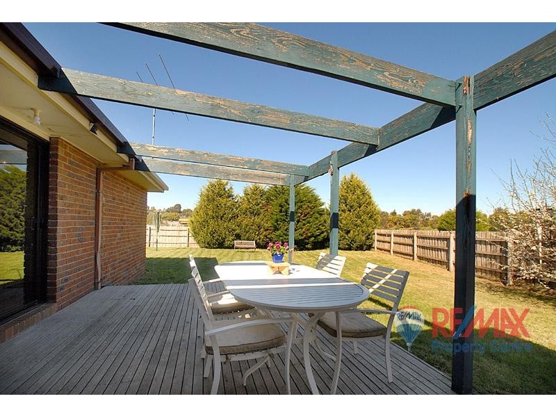 9 Bryson Court, Endeavour Hills VIC 3802