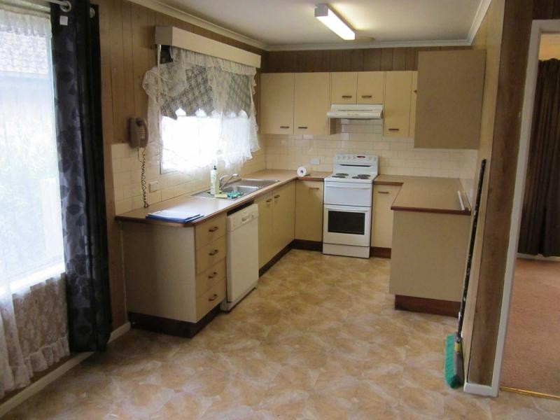 18 Mark Court, Hampton Park VIC 3976