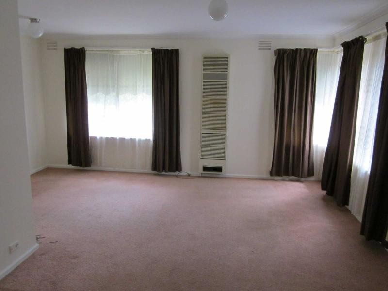 18 Mark Court, Hampton Park VIC 3976