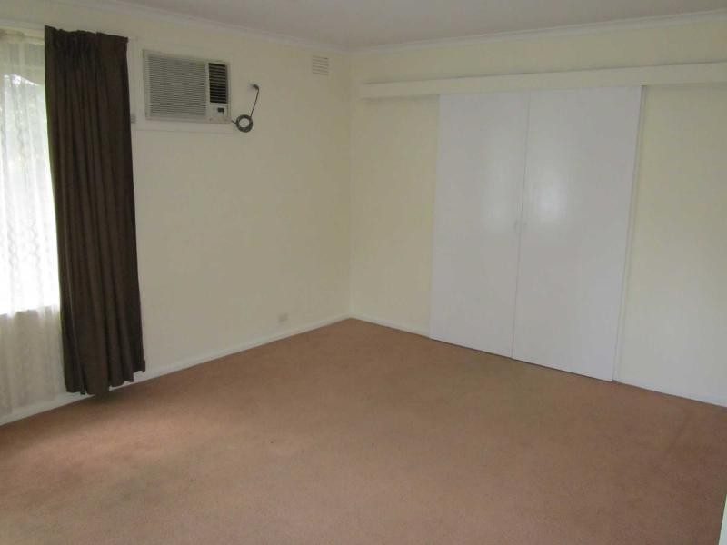 18 Mark Court, Hampton Park VIC 3976