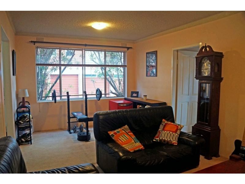 2/37 Meadow Crescent, Meadowbank NSW 2114